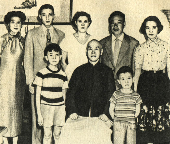 В кругу семьи. 1959 г.