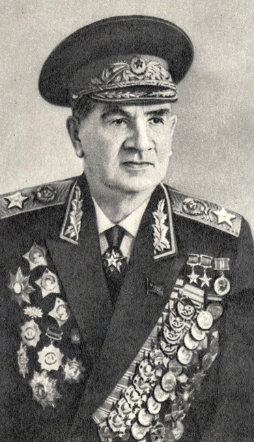 Дважды герой Советского Союза Маршал Советского Союза Василий Иванович Чуйков
